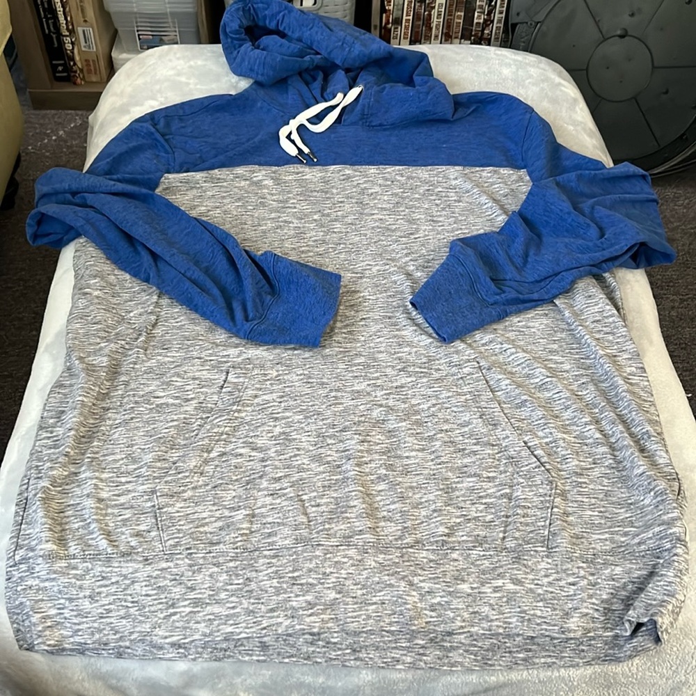 American Eagle Sweatshirt